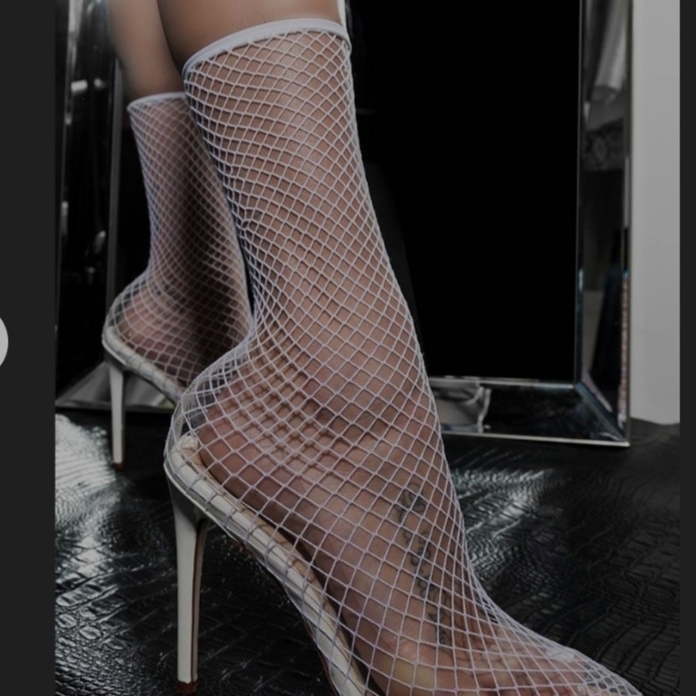Shoes - Picture 2 of 2